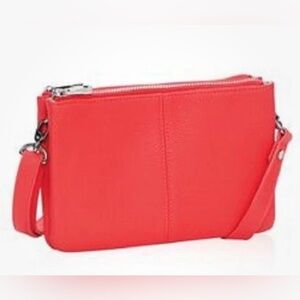 Jewell by Thirty-one crossbody purse in coral kisses gently used